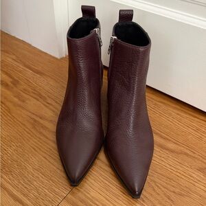 Everlane The Boss Ankle Boots Burgundy US Size 6.5